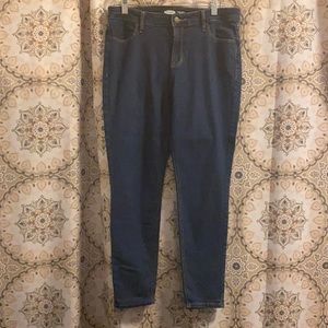 old navy jeans used once price is negotiable